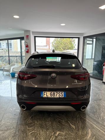 Alfa Romeo Stelvio 2.2 Turbodiesel 180 CV AT8 RWD Super - Foto 3