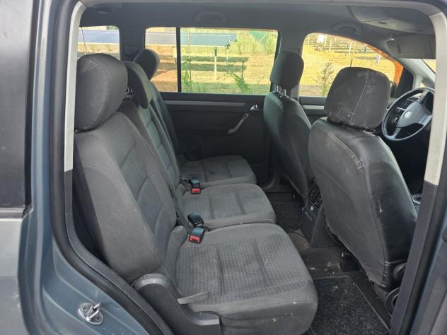 Volkswagen Touran 2.0 16V TDI Highline - Foto 9