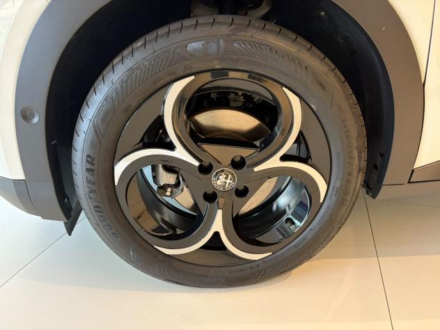 Alfa Romeo Junior Ibrida 1.2 145CV Hybrid eDCT6 ibrida SPECIALE - Foto 5