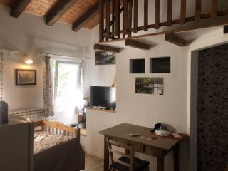 Affittasi monolocale in casa country
