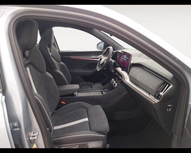 Škoda Kodiaq Sportline Be More 7 posti 2,0 TDI 142 kW (193 CV) 7 marce - DSG 4x4 - Foto 10