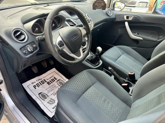 Ford Fiesta 1.4 TDCi 70CV 5 porte Titanium - Foto 9