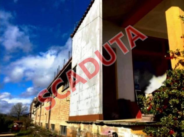 Immobile in asta di 693 m² con più di 5 locali in vendita a Castel Sant'Elia