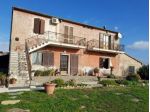 VENDESI PODERE NELLA ZONA DI FONTEBLANDA IN DOLCE COLLINA, A POCHI CHILOM …