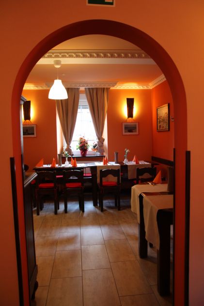 GERMAIA CERCASI CUOCO/A E PIZZAIOLO - Foto 2