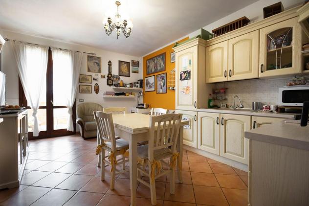Appartamento in vendita a Ponticelli - Santa Maria a Monte 89 mq Rif: 1424901