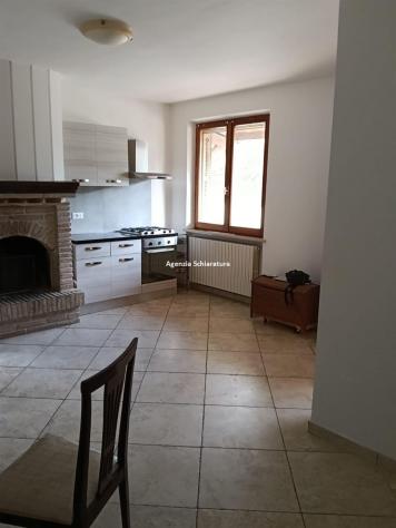 VENDESI CASA SINGOLA ABBINATA A SANT'ANGELO IN LIZZOLA PIANO TERRA E PIANO PRIMO - Foto 2