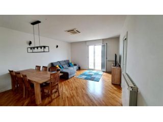 APPARTAMENTO di 5 vani e di 110 mq (FIRENZE) rif. AAJ339
