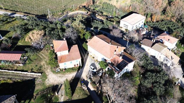 Casa di campagna in Località Poggio