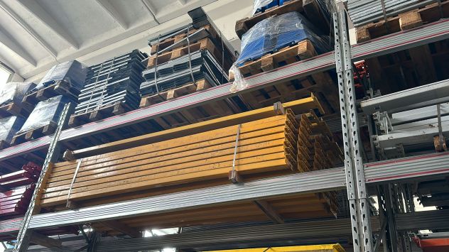 scaffalatura industriale