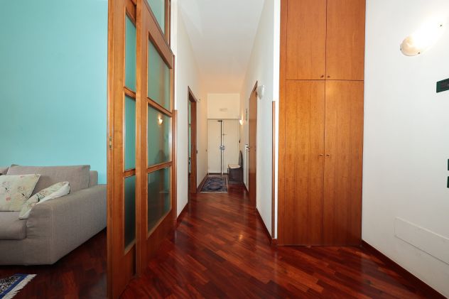 APPARTAMENTO CON TERRAZZO - Foto 9