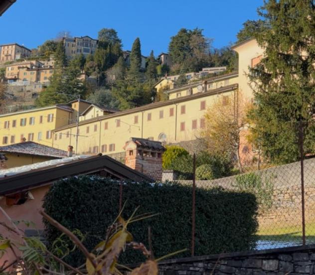 Appartamento di 95 m² con 3 locali in vendita a Bergamo