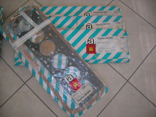 Kit guarnizioni motore H Toyota HJ45 Cod. 04111-47020