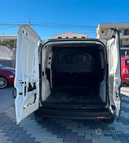Fiat Dobl3 Posti 1.6 MJT 120CV - Foto 7