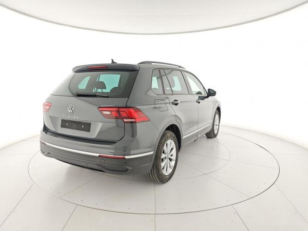 Volkswagen Tiguan 2.0 TDI 150 CV SCR DSG Life - Foto 6