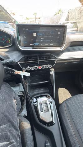 Peugeot 208 1.2 PureTech 100 AUTOMATICA Style 2025 KM0 - Foto 10
