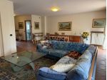 VILLA TRIFAMILIARE