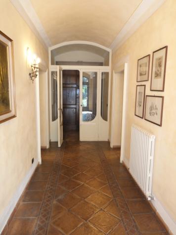 Luzzara vendesi casa indipendente 10 vani 350 Mq - Foto 4