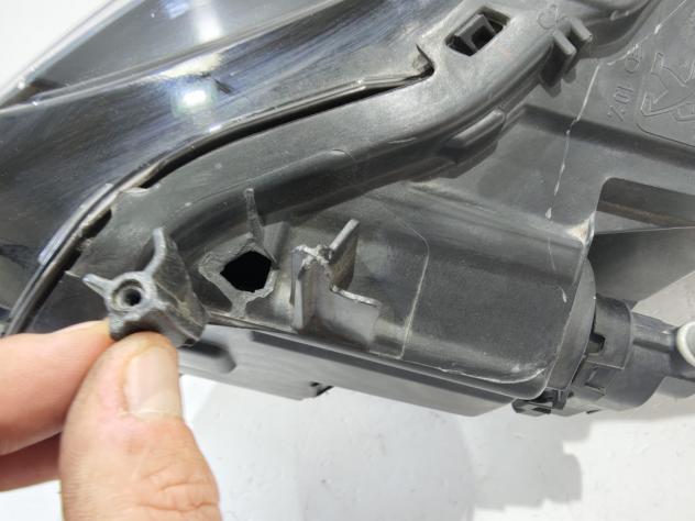 FARO ANTERIORE DESTRO PEUGEOT 208 Serie 9833036180 (19) - Foto 10