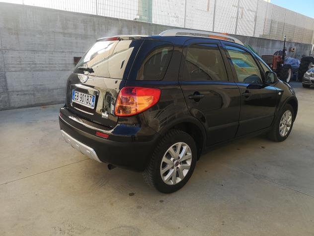 Fiat Sedici 2.0 MJT 16V DPF 4x4 Emotion - Foto 4