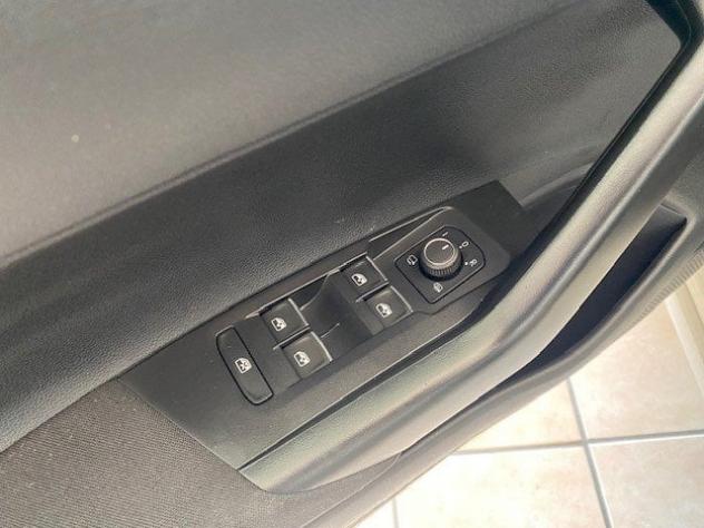 Volkswagen Taigo 1.0 TSI 81kW R-Line DSG - Foto 8