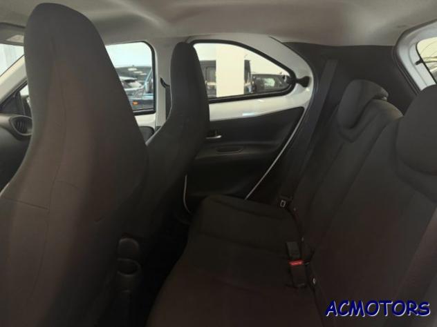 TOYOTA Aygo 1.0 VVT-i 72 CV 5 porte Active rif. 23976413 - Foto 10