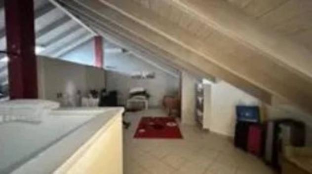 Immobile in asta di 119 m², box auto in vendita a Oleggio - Foto 2