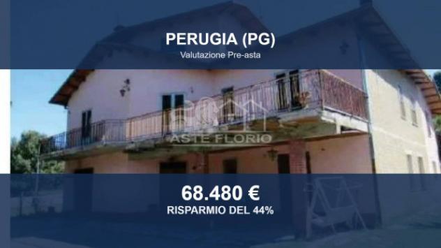 Immobile in asta di 122 m², box auto in vendita a Perugia