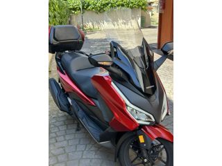 Vendo scooter Honda Forza 350 Deluxe