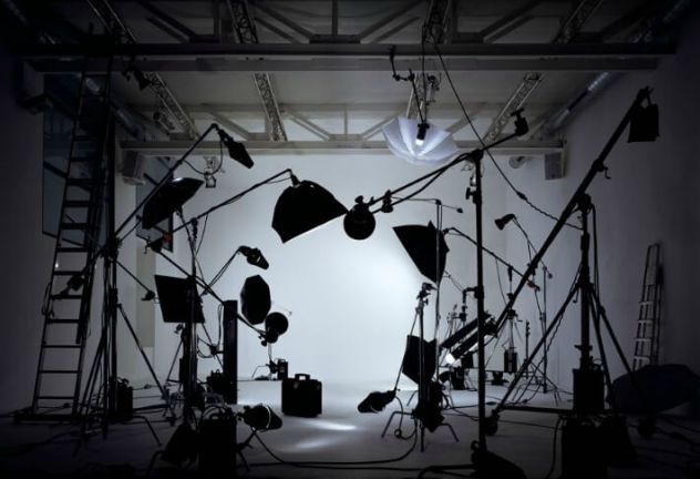 ASSISTENTE PER SOCIETÀ DI PRODUZIONE CINEMATOGRAFICA E TELEVISIVA