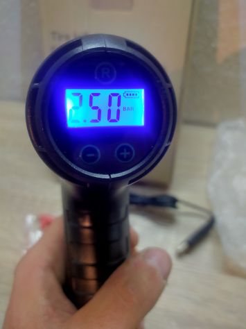 Compressore portatile wireless con schermo digitale - Foto 4