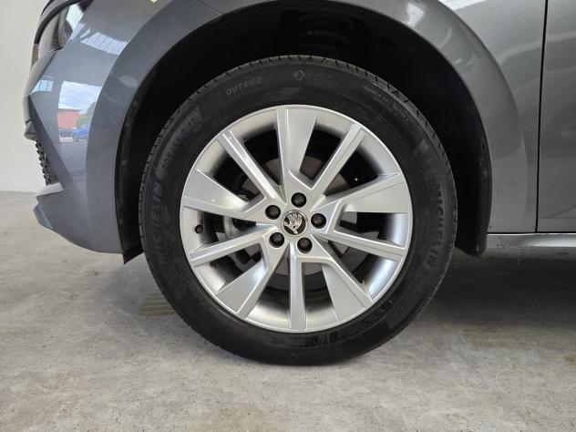 Škoda Kamiq 1.0 TSI 110cv DSG Ambition - Foto 6