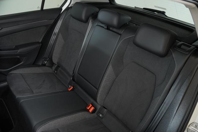 Volkswagen Golf 1.5 TSI Style 150CV - Foto 10