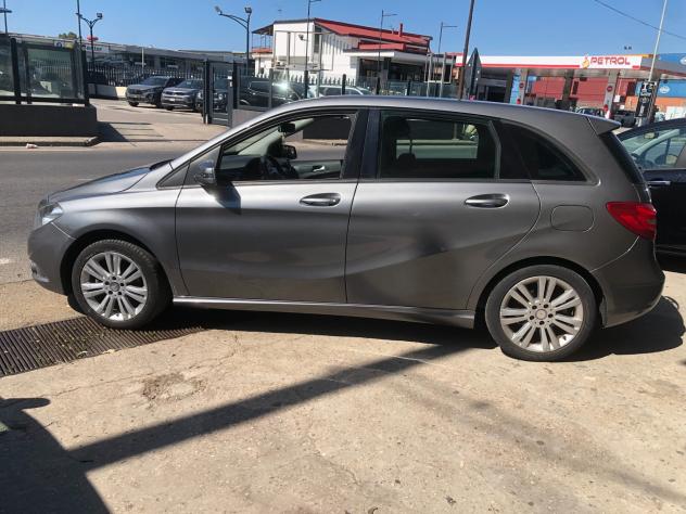 Mercedes-Benz B 180 CDI Premium 2014 - Garanzia 12 Mesi - Tagliandata - Retrocamera - Perfetta - Foto 7