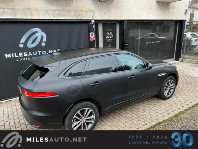 JAGUAR F-Pace 2.0 D 180 CV AWD aut. R-Sport rif. 24059732 - Foto 10