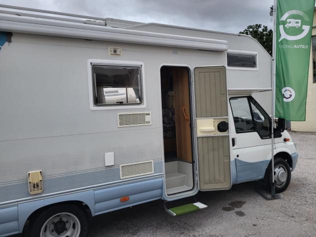 CAMPER RIMOR FORD MANSARDATO GARAGE 6 POSTI LETTO GEMELLATO POSTERIORE CONDIZIONATORE GENERALI USATO - Foto 6