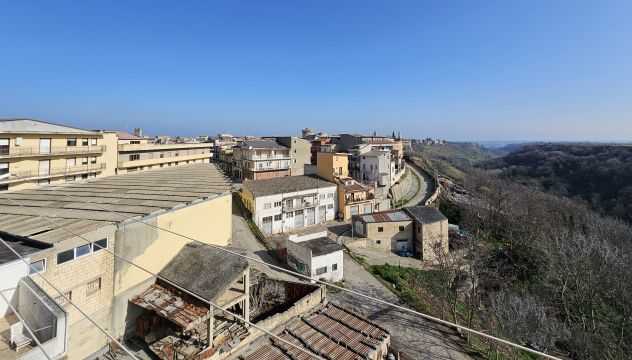 🏡 APPARTAMENTO PANORAMICO CON ASCENSORE E BOX AUTO – VENOSA (PZ) - Foto 8