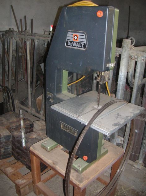 Sega a nastro DE WALT 3501 volt 220 monofase - Foto 8