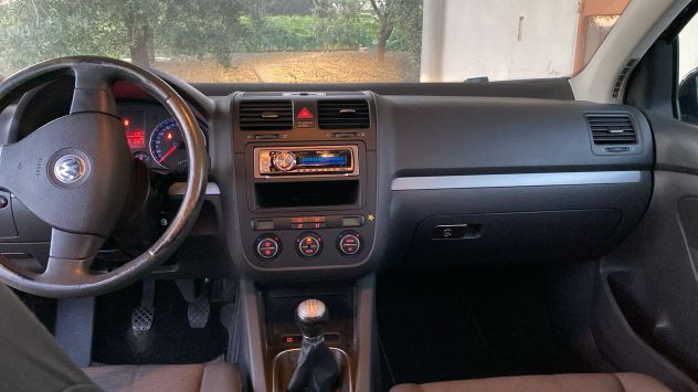 Volkswagen Golf 5p 1.9 tdi Blue-T - Foto 5