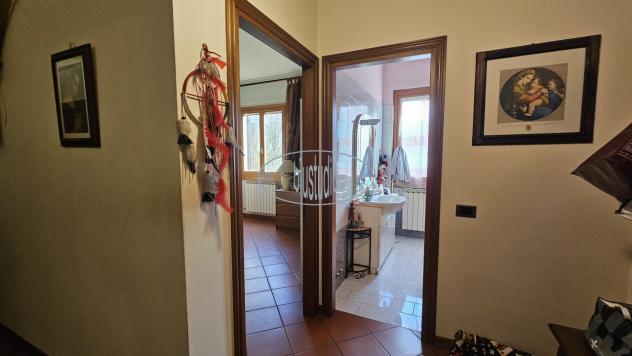 VILLA di 8 vani e di 243 mq (FIGLINE E INCISA VALDARNO) rif. V-2295 - Foto 10