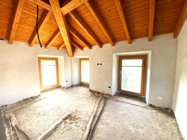 ATTICO DI 120 MQ CON POSTO AUTO A OLGIATE MOLGORA - Foto 12