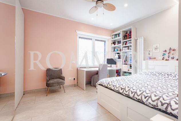 AXA CASAL PALOCCO VILLA 220 MQ FINEMENTE RISTRUTTURATA - Foto 5