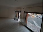 2 Vetrine in affitto a Massa