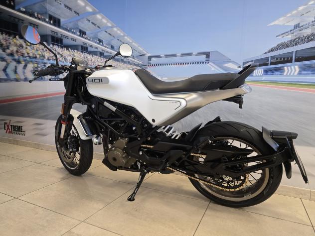 Husqvarna Vitpilen 401 09/2023 - Km 16500 (A2) - Foto 5