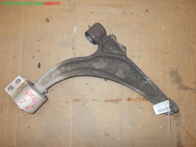 BRACCIO OSCILLANTE SOSP. ANT.D. 1.7 CDTI OPEL ASTRA (P10) 5p  Meccanica  Assale  Tiranteria  Braccio oscillante ant. d CHEVROLET - CRUZE Station Wagon