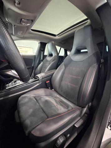 MERCEDES-BENZ CLA 200 d Automatic Shooting Brake AMG Line Premium TETTO rif. 23956822 - Foto 10