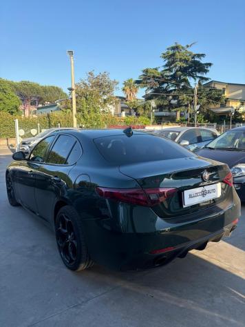 Alfa Romeo Giulia 2.2 Turbodiesel 210 CV AT8 AWD Q4 Veloce - Foto 4