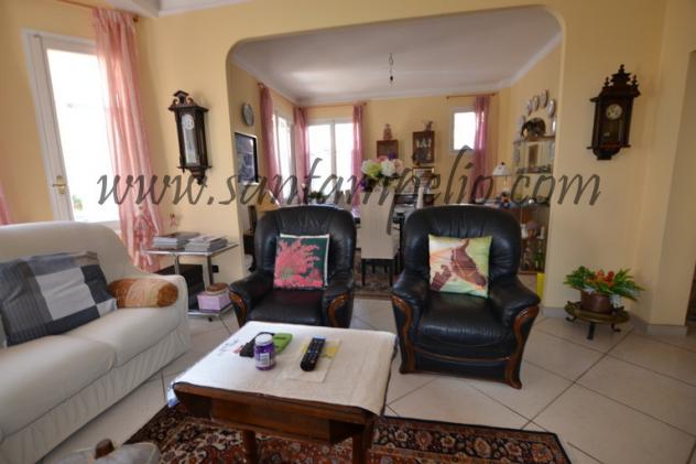 Bordighera - ZONA CENTRALE VENDESI CASA INDIPENDENTE CON GIARDINO PRIVATO - Foto 2
