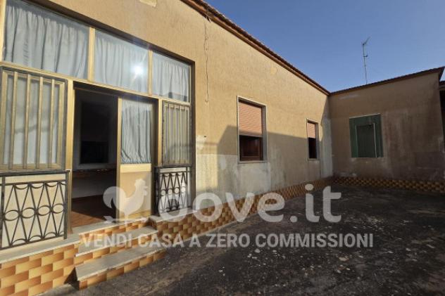 Casa indipendente di 257 m² con 5 locali e box auto in vendita a Marsala - Foto 2