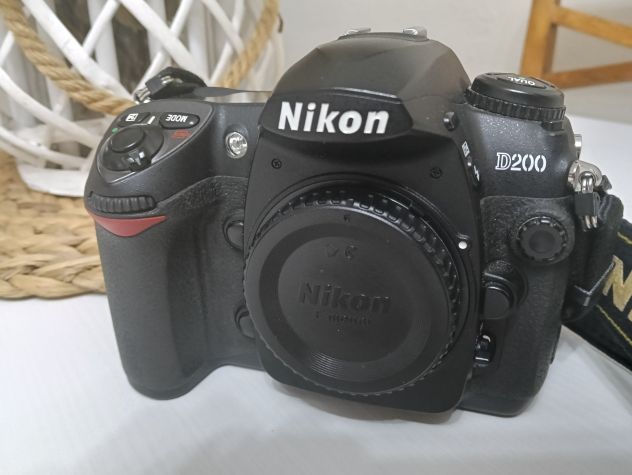 Nikon D200 - Foto 2